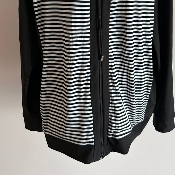 Tanjay XL - Picture 2 of 2